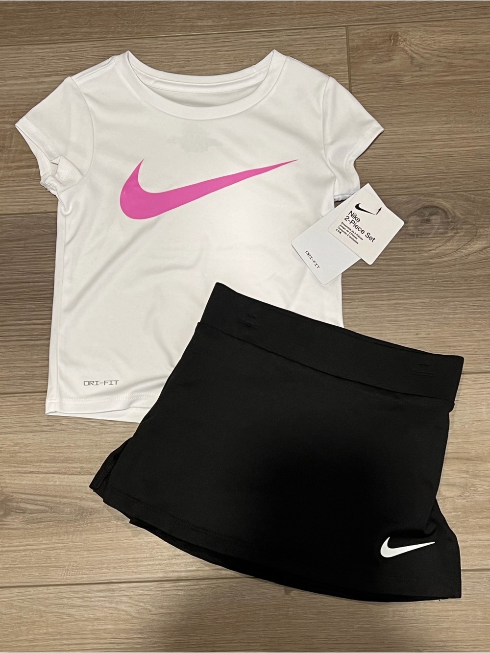 Nike Girls 2T Drifit Skirt Set, New